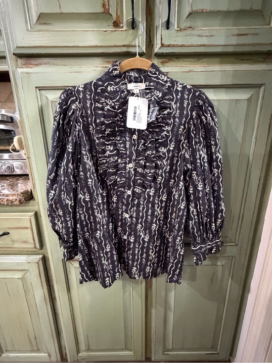 entro Tops - Entry Black and Cream Ruffled Front Long Sleeve Blouse